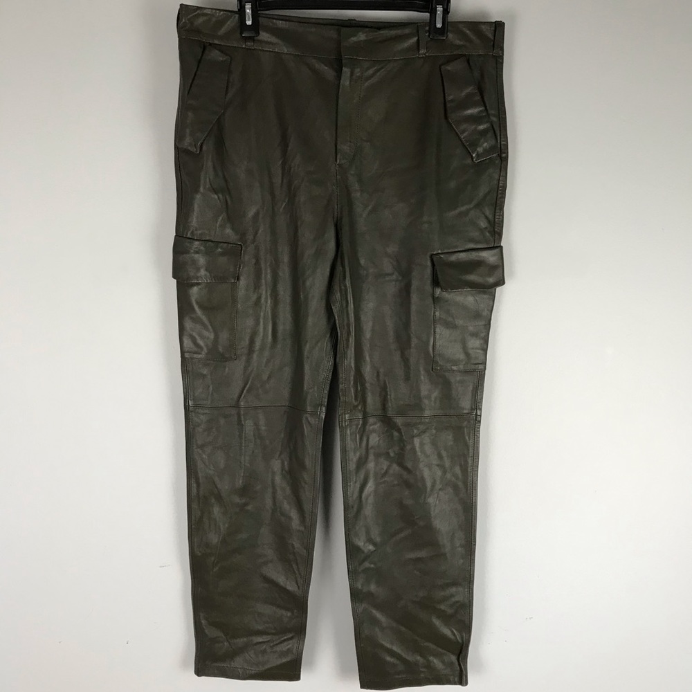 High waisted leather cargo skinny pants.